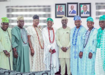 Odunmbaku Receives Ikeja Traditional Rulers