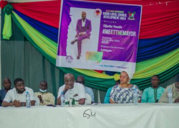 #MeetTheMayor: Odunmbaku Meets Ojodu Youths, Pledge Supports