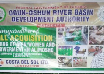 Eyes Open Doles Out Empowerment Equipments, Cash To 100 Beneficiaries