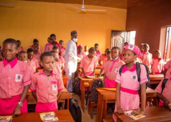 PiPO Doles Out Bags, Exercise Books To Primary School Pupils In Alimosho