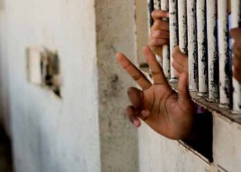 17-Year-old Factory Worker Stabs Boss To Death, Stole His Car