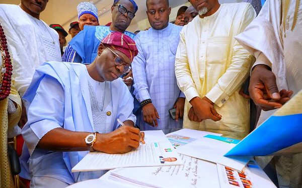 Sanwo-Olu Submits Nomination Forms, Expresses Confidence In His Re-election