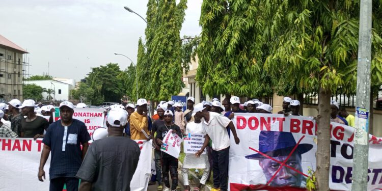 Anti-Jonathan Protest Rocks APC National Secretariat