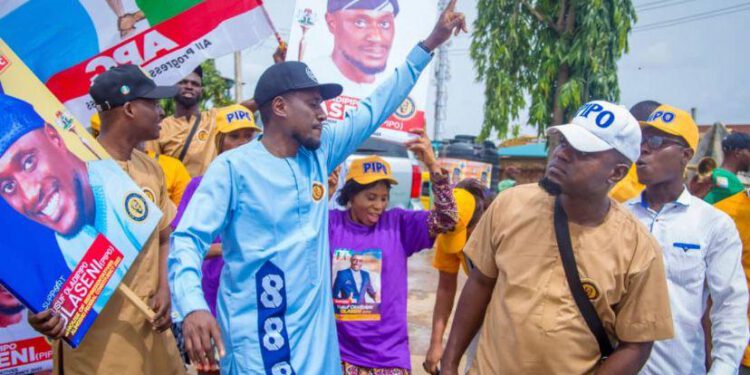 Friends Of PiPO Bought Him Nomination Form As He Prepares For Alimosho House Reps Seat