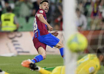Alba Strikes Late As Barca Secure Top-four Spot With Betis Win