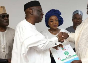 My N100m APC Presidential Forms Fund Is An Investment – Pastor Tunde Bakare