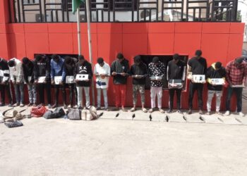 EFCC Nabs YahooYahoo Academy Owner, 16 ‘Trainees’ In Abuja