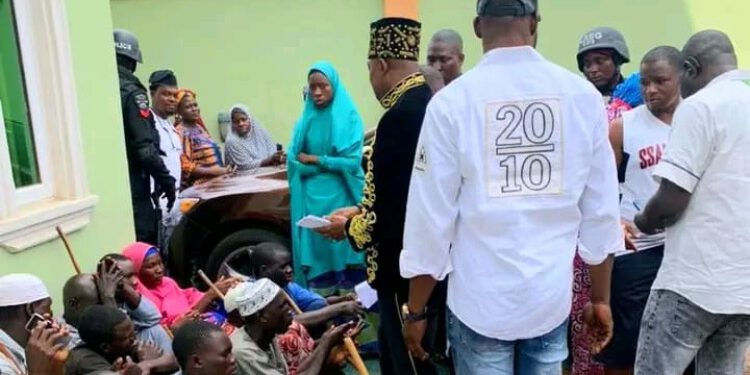 Egbeyemi Marks Birthday With Indigents, PLWD, Doles Out Cash Incentives, Empowerments