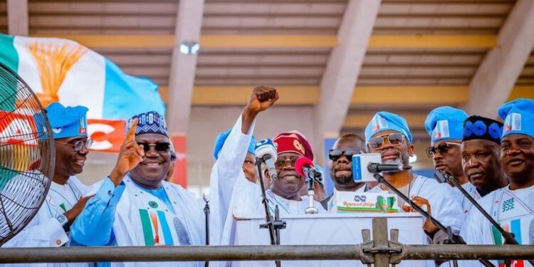 At APC Grand Finale Rally In Lagos, Tinubu Pledges To Work Hard For Nigeria