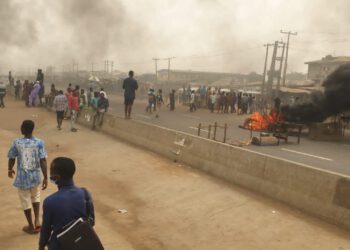 Riot Spreads To Ogun Communities As Naira Woes Worsen