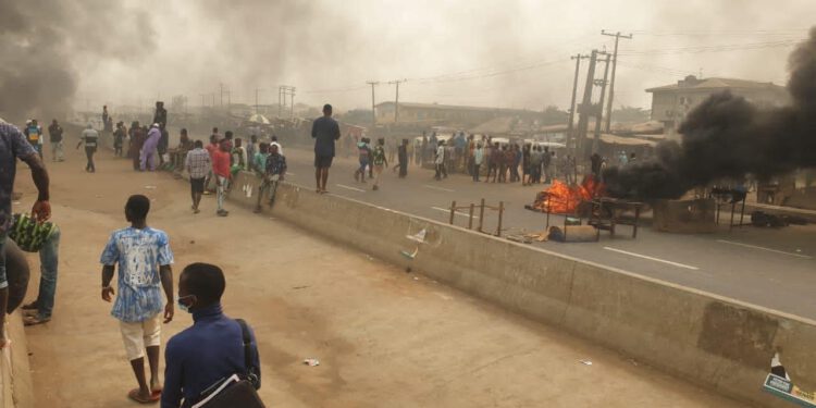 Riot Spreads To Ogun Communities As Naira Woes Worsen