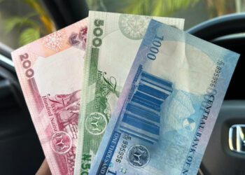 Just In: CBN Orders Banks To Start Paying New Naira Over The Counter