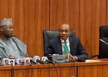 INEC Chair Meets Emefiele Over New Naira Policy