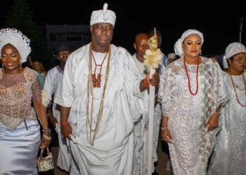 Oni Shows Off Wives To Celebrate International Women’s Day