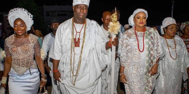 Oni Shows Off Wives To Celebrate International Women’s Day