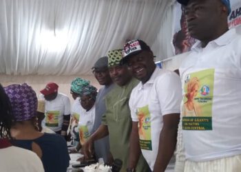 Remi Tinubu Empowers 250 Residents With Youths/Women Skills Acquisition Programme, Doles Out Start Up Capital