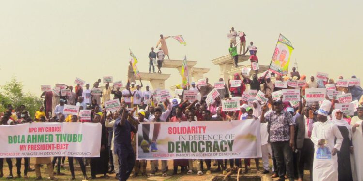 Day 39 Of Pre-Inauguration Hangout: Tosin, Maiagogo Lead Other Nigerians To Set Transportion Agenda For Tinubu’s Administration