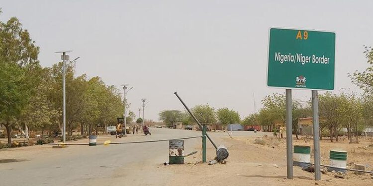 Niger: FG Shuts Border, Northern Senators Reject Military Intervention