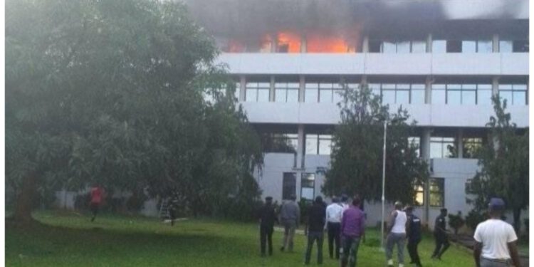 Fire Guts Supreme Court Complex In Abuja
