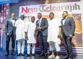 Ikoyi-Obalende LCDA Boss, Hon. Fuad Atanda Lawal Bags Outstanding LG Chairman Of The Year At The New Telegraph Newspaper Awards Night