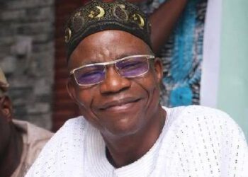 Uproar as APC State Party Chairman Ojelabi Allegedly Suspends Thousands of Members Over Call for Fairness