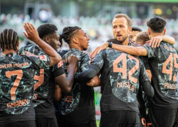 Bayern edge Wolfsburg 3-2 in Bundesliga opener