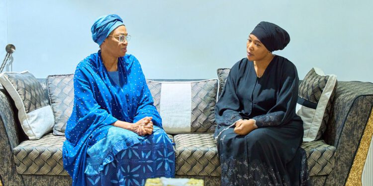 With Heavy Hearts, Nigeria’s First Lady and Others Pay Tribute to Late Chief of Army Staff