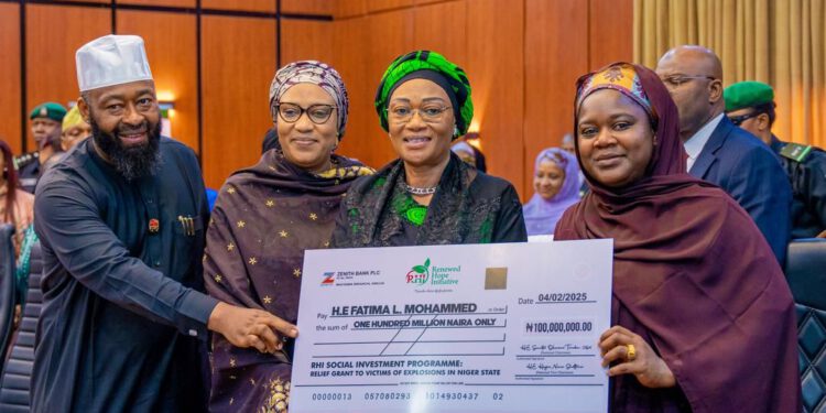 Oluremi Tinubu Donates N100m to Niger State Disaster Victims
