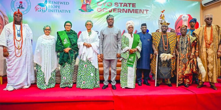 Oluremi Tinubu Seeks Traditional Rulers’ Support to End Female Genital Mutilation and Other Health Challenges