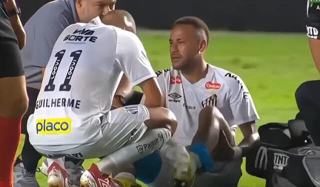 Neymar suffers fresh injury blow 34 minutes into Santos comeback