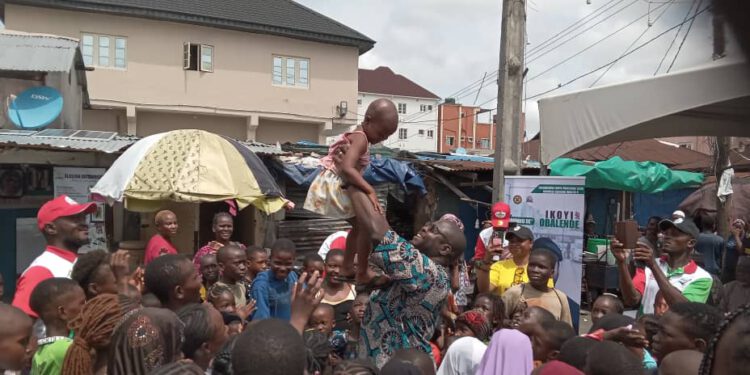 Photo News: Smiles All Around in Obalende as APC Chairmanship Aspirant Oluwatoyin Oni Hosts Easter Fun Fair for Children