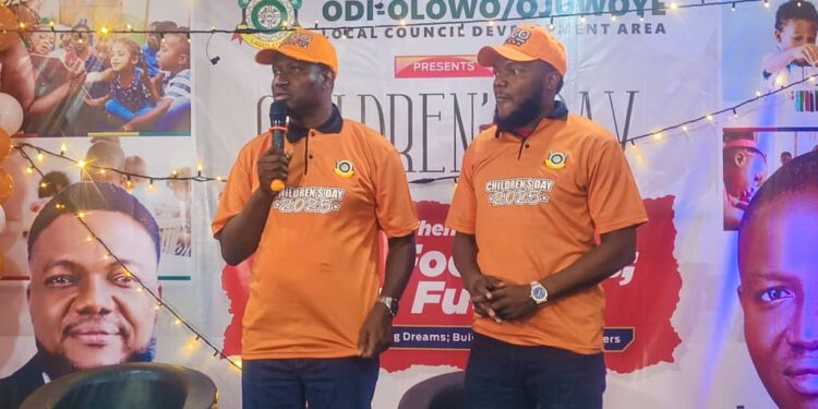Ajala, Jakande Engage Children in Leadership Dialogue at Odi-Olowo/Ojuwoye Children’s Day Panel