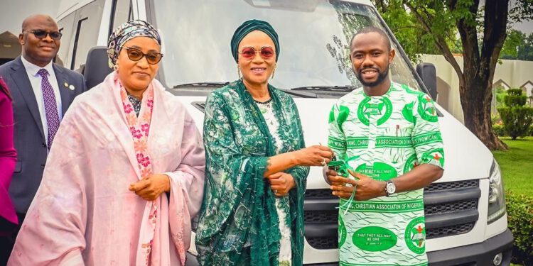 Oluremi Tinubu Donates 7 Hybrid Buses to Christian Youth Organisation