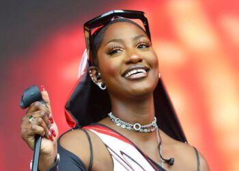 Tems Addresses Body-Shaming Criticism Following Roots Picnic Performance