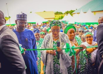 First Lady inaugurates Oluremi Tinubu Renewed Hope Resettlement City in Keffi
