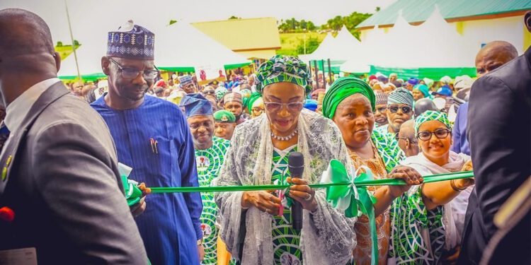 First Lady inaugurates Oluremi Tinubu Renewed Hope Resettlement City in Keffi