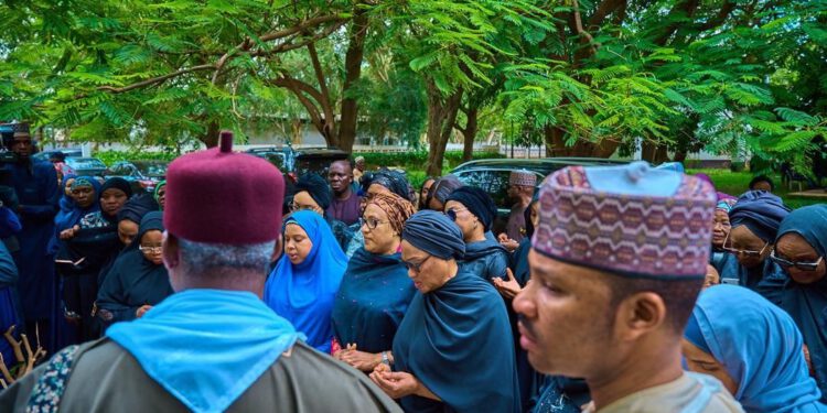 Oluremi Tinubu Leads Top Women Delegation to Daura for Buhari Condolence Visit