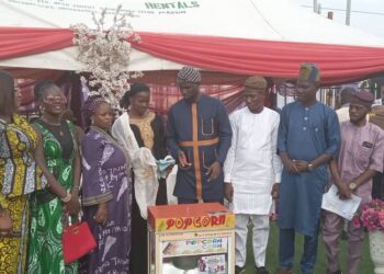 Aare Taoheed Reassures Ejigbo Residents, Flags Off ‘Renewed Hope 2025’ Mega Empowerment Programme