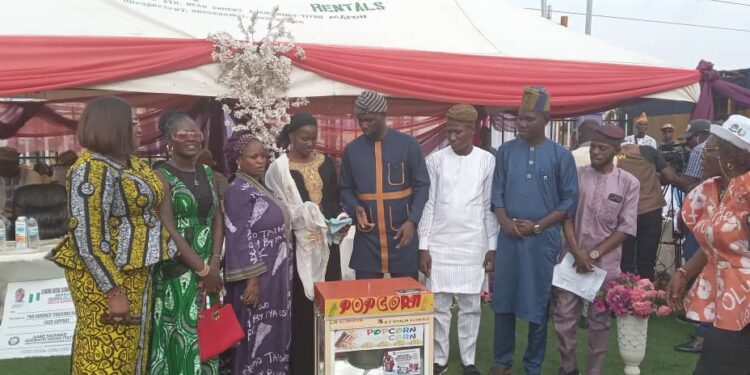 Aare Taoheed Reassures Ejigbo Residents, Flags Off ‘Renewed Hope 2025’ Mega Empowerment Programme