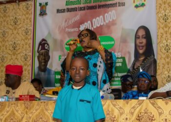 Adunni Donates ₦10 Million to 13-Year-Old Kidney Patient, Rallies Others to Raise ₦17 Million for Surgery