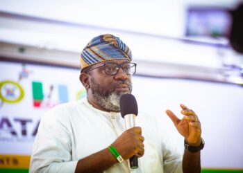 Lagos lawmaker empowers 500 widows with foodstuff, N10m