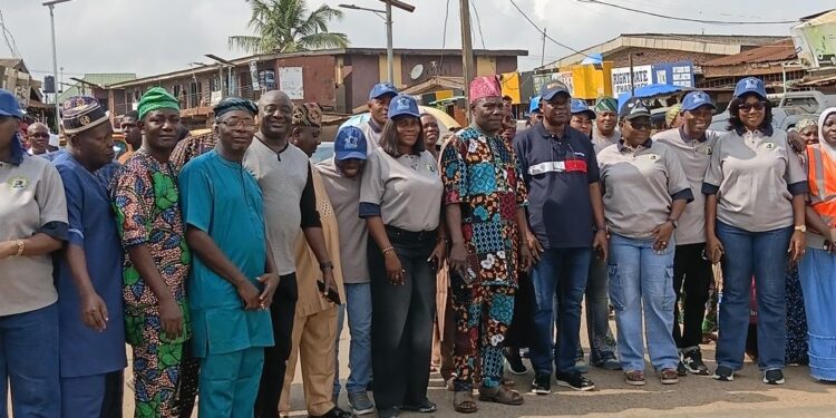 Akinsanya Unveils People-oriented Projects, Laudable Achievements In 100-day Scorecard + Photos