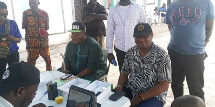 Former Agege LG Boss Ganiyu Egunjobi Participates in E-Registration Exercise, Calls for Mass Participation