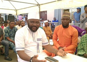 Osolana Distributes Ramadan/Lent Food Packs to 500 Residents, Expresses Support for Tinubuโs Re-election