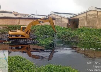 Lagos Flood Control: Govt Deploys Swamp Buggy To Ogombo, Awoyaya, Iponri As Rain Persists